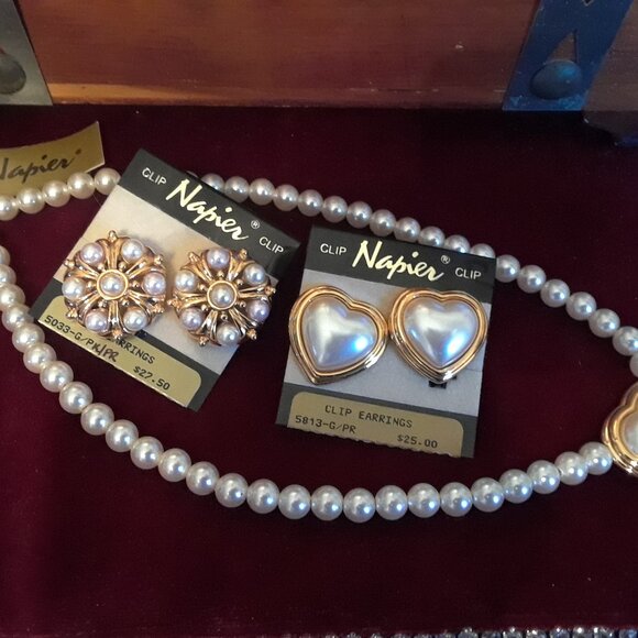 Napier Set - Picture 2 of 3